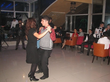 Erzurum dans-tango öğreniyor 2