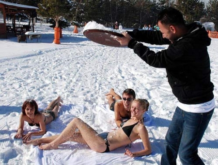 Erzurum'da güneşleniyorlar!.. 4