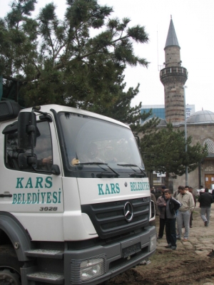 Yakutiye’de söküme başladılar 11