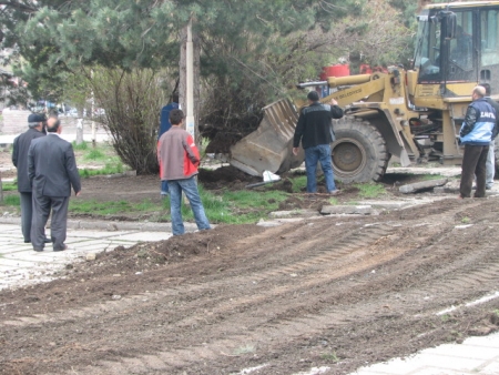 Yakutiye’de söküme başladılar 5