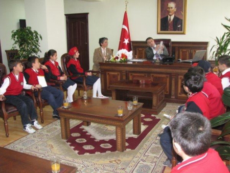 Kaymakam Esmer'e zor sorular 1