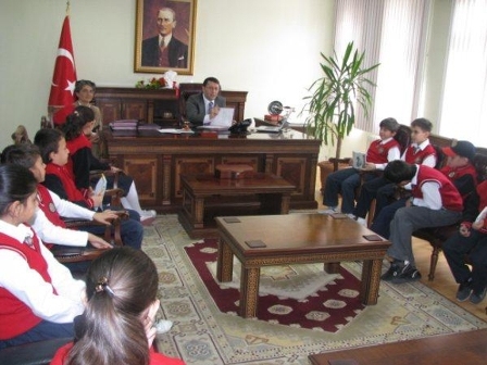 Kaymakam Esmer'e zor sorular 2