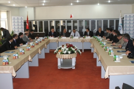 Genç girişimcilerle buluştu 3