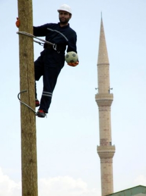 Direk üstünde Voleybol! 4