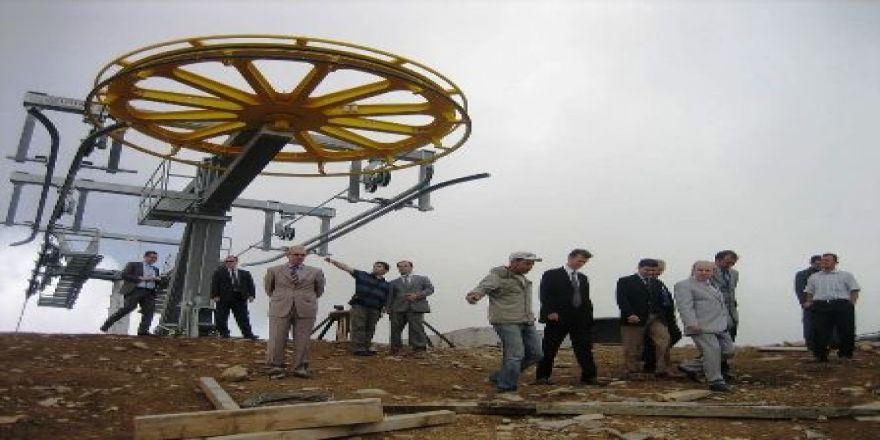 2011 tesislerini inceledi!