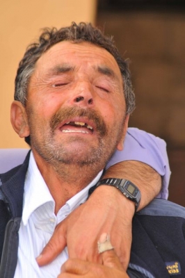 Orada Bir köy Var Uzakta!... 10