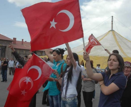 Teröre tepki yağdı! 2