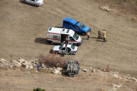 Trafik kazası: 2 ölü 3