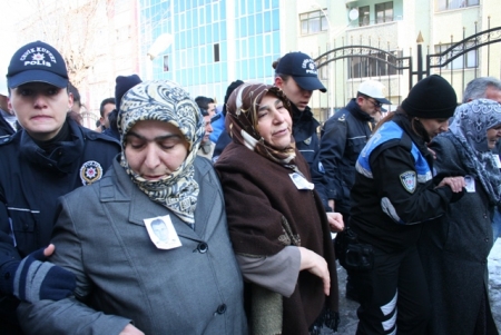 Şehit polis uğurlandı! 11