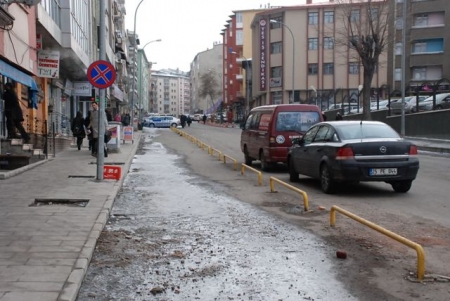 Bariyeri gören müşteri gelmiyor! 1