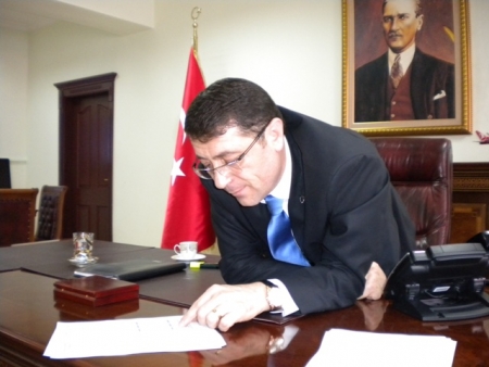 Kafasına koyduğunu yapıyor! 10