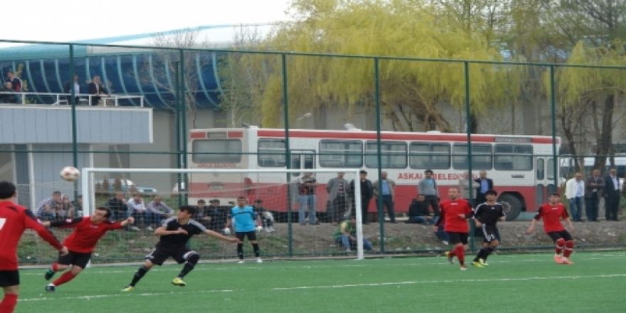 Aşkale’yi 4- 3 yendiler!