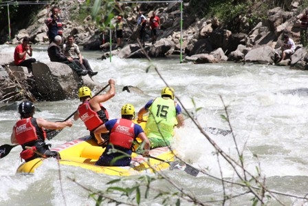 Rafting Yaparken Ölümle Pençeleşti 6