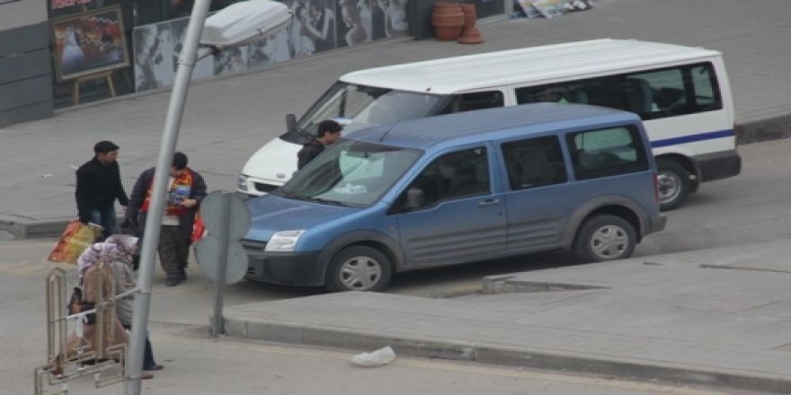 Cumhuriyet Caddesi şaşkına döndü