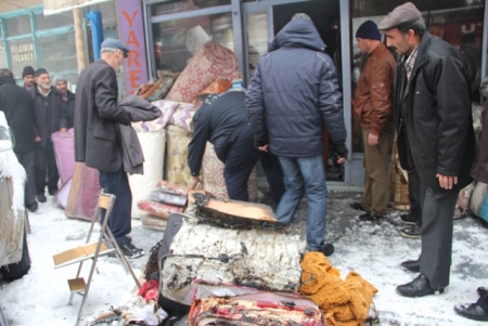 Oltu'da çıkan yangın korkuttu 1