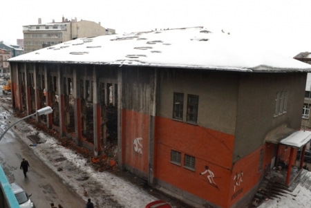 Erzurum bir ucubeden kurtuluyor 1