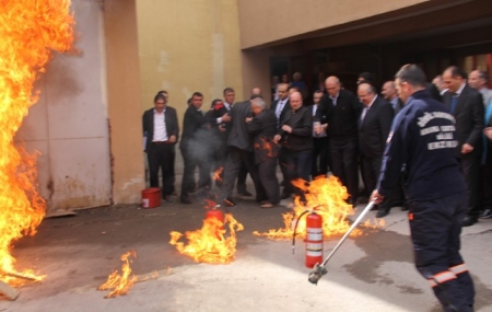 Az kalsın yanıyordu 3