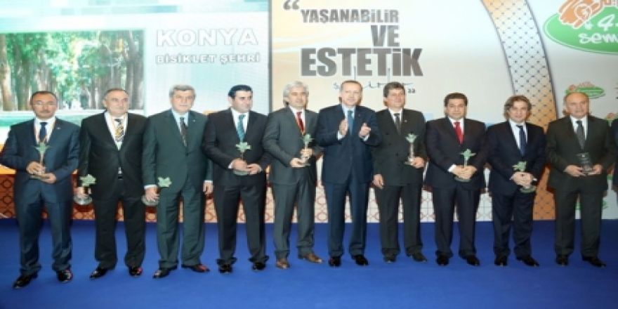 Ak Partili Belediyelerin Projelerine Ödül