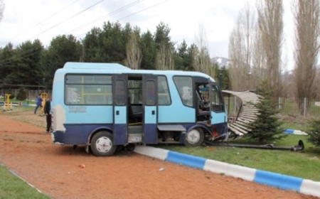 Erzurum'da trafik kazası! 2