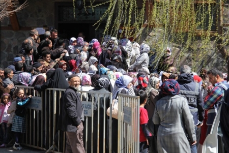 Erzurum'da bedava et izdihamı 1