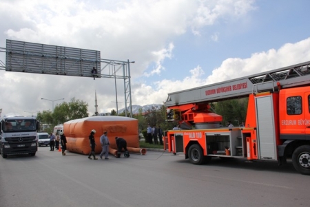 Tabelaya çıkıp intihara teşebbüs etti 1