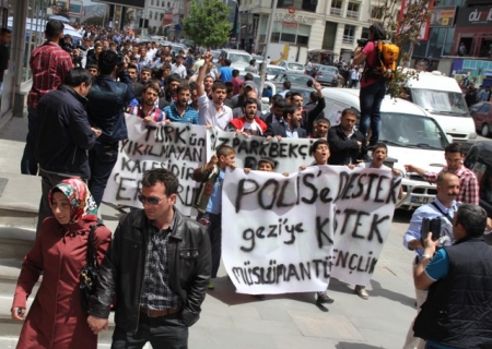 Erzurum'da polise destek yürüyüşü 3