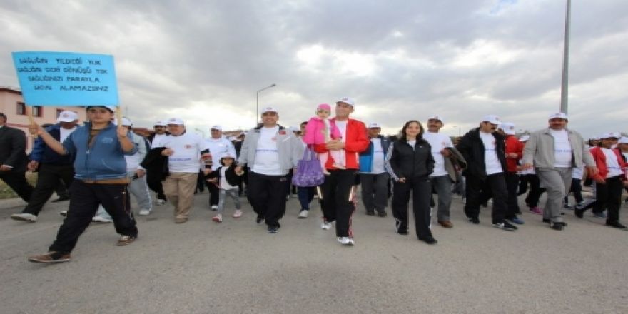 Aziziye'de sağlık için yürüdüler