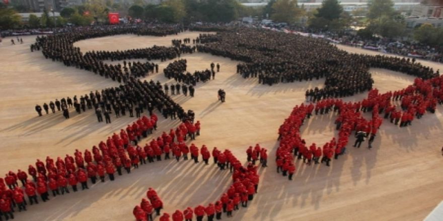 İşte dünyanın en büyük canlı Atatürk portresi