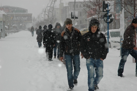 Erzurum'da kar yağışı 2