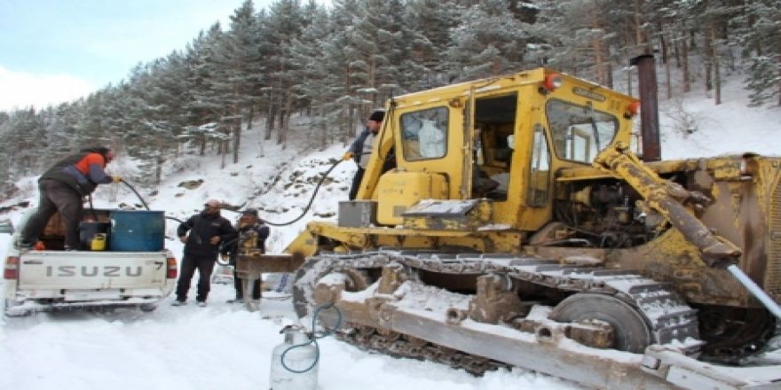 Erzurum'da her şey donuyor