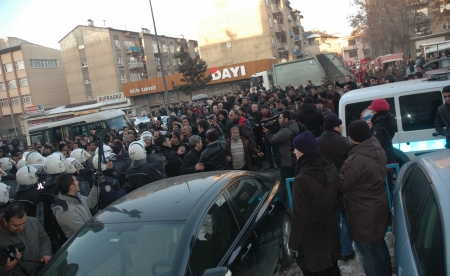 Erzurum'da TGB'lilere saldırı 1