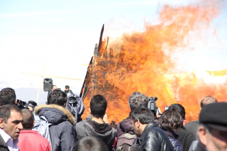 Erzurum'da olaylı nevruz 6