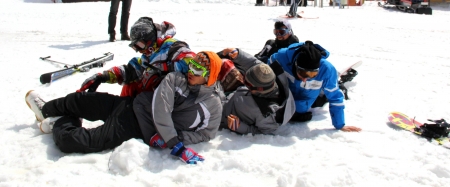 Erzurum'da Nisan ayında kayak keyfi 5