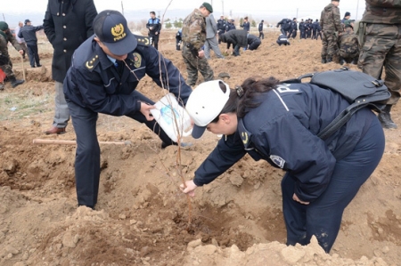 Erzurum Polisi fidan dikti 2