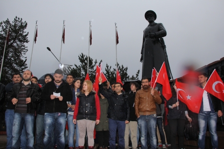 Erzurum'da çifte protesto! 1