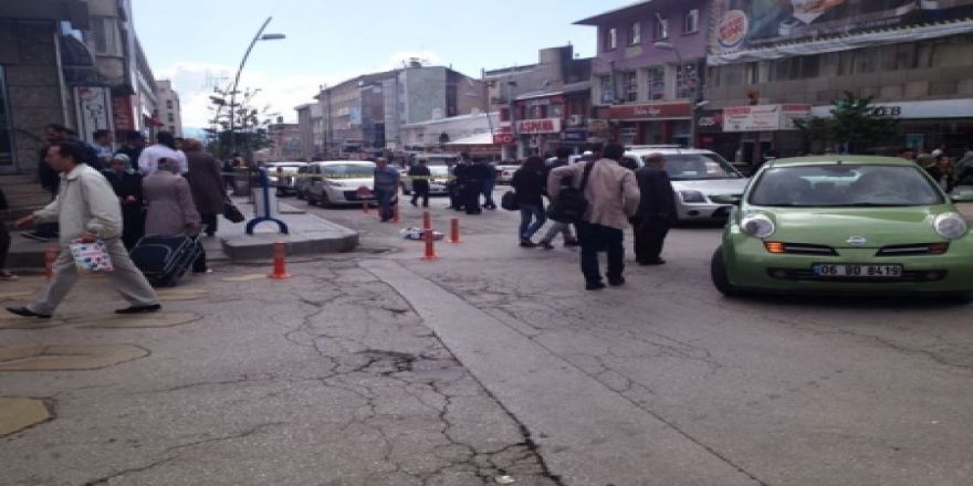 Erzurum’da bomba komedisi!