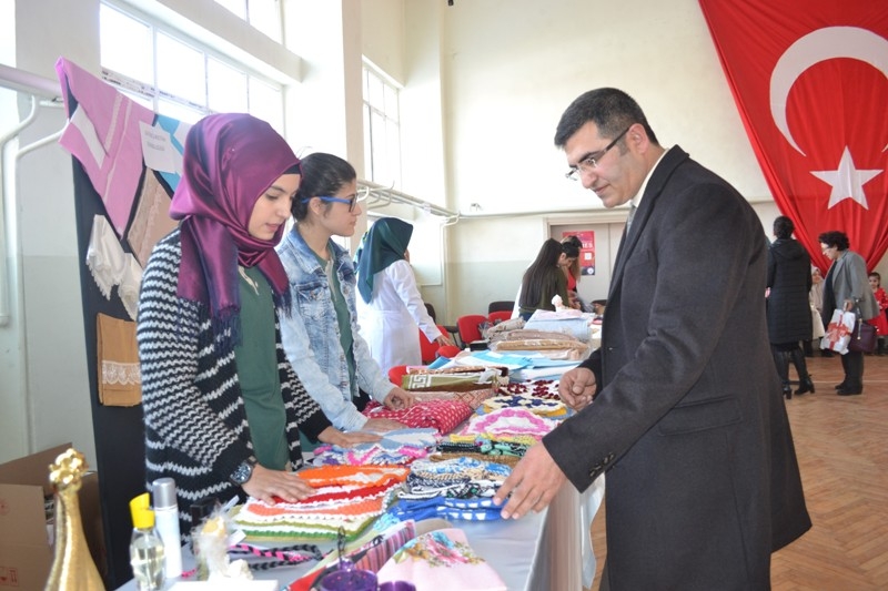 Erzurum’da 15 Temmuz şehit ve gazileri için kermes 1