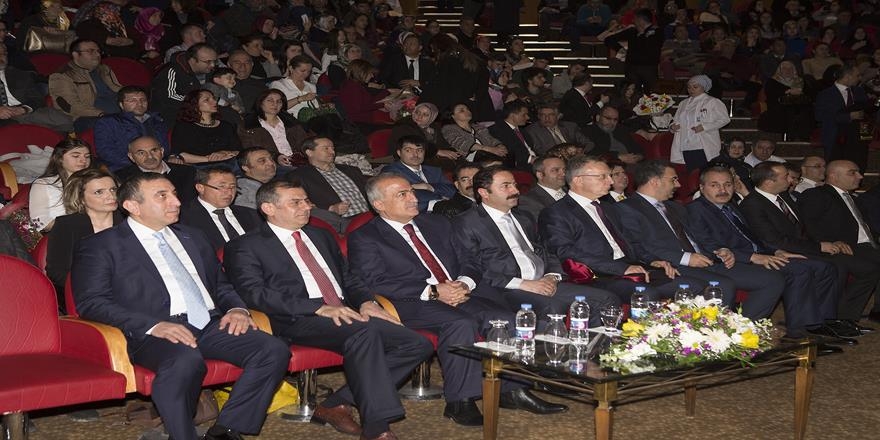 14 Mart Tıp Bayramı ve geleneksel önlük giydirme töreni 1