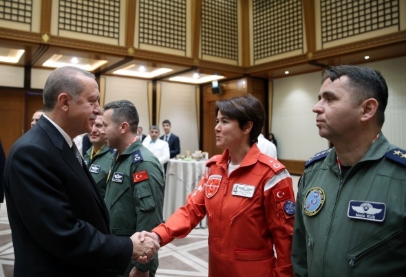 Cumhurbaşkanı Erdoğan pilotları kabul etti 3