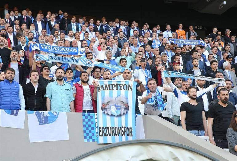 Dadaşlar Şampiyonluğu Kutluyor 7