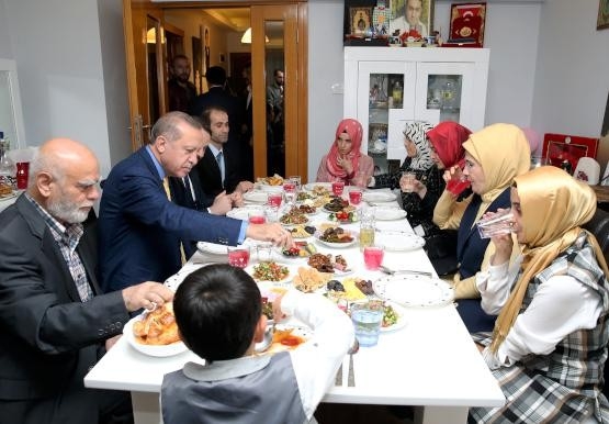 Cumhurbaşkanı Erdoğan'dan şehit ailelerine ziyaret 1