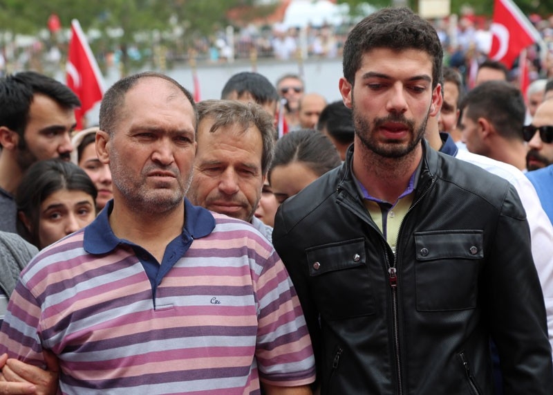 'Aybüke Öğretmen'e duvaklı veda Bakan Yılmaz bile ağladı 9