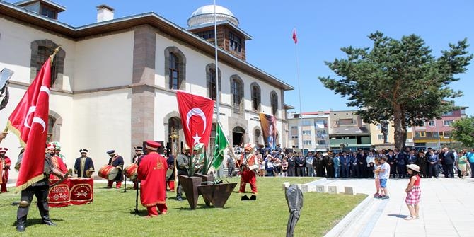 Tarihi Erzurum Kongresi 98 yıl sonra yeniden canlandırıldı 8