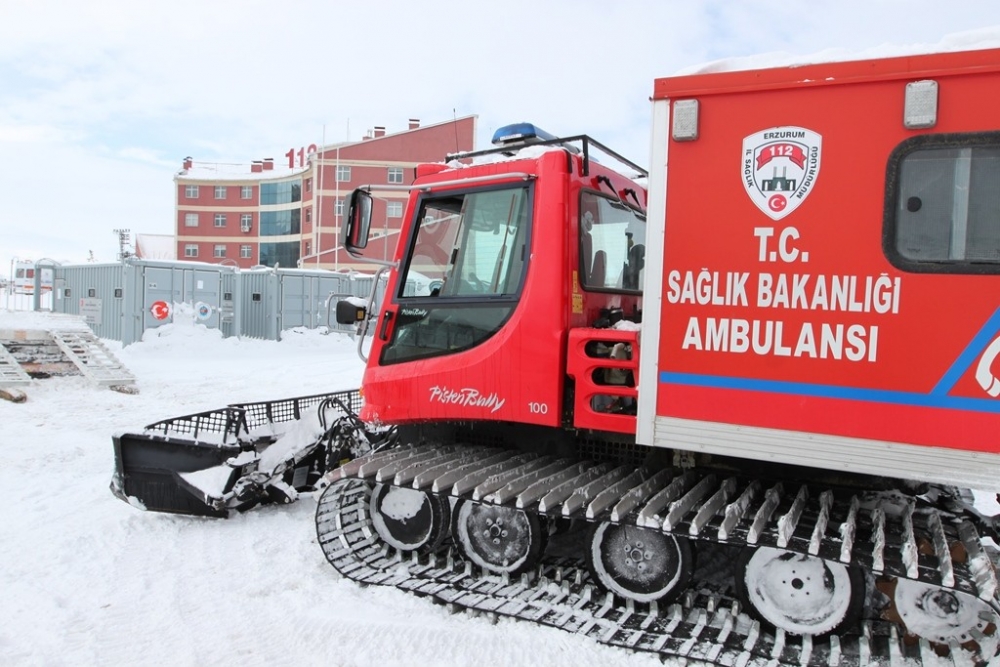Erzurum İl Sağlık Müdürlüğü ekipleri şifa dağıtıyor 7
