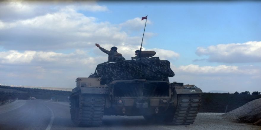 Türk tankları ilerlemeye devam ediyor