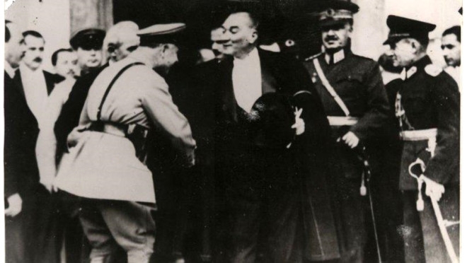 ATATÜRK'ÜN BU FOTOĞRAFINI DAHA ÖNCE HİÇ GÖRMEDİNİZ! 1