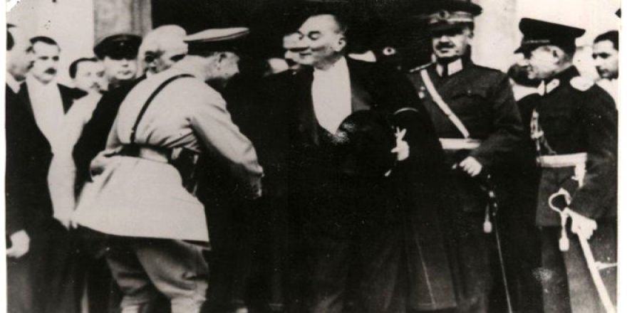 ATATÜRK'ÜN BU FOTOĞRAFINI DAHA ÖNCE HİÇ GÖRMEDİNİZ!