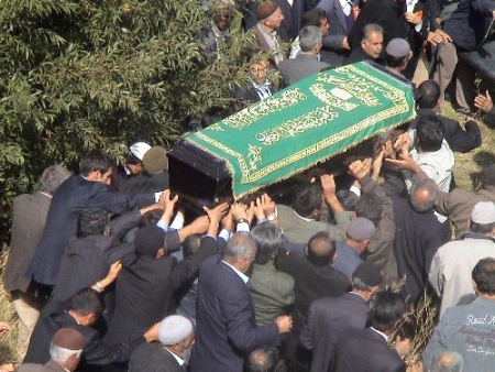 Hınıs’ta Kubbe tepeye gömüldü!.. 3