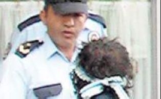 Yeni valinin ilk ödülü polise!.. 1