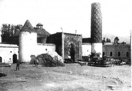 Erzurum'da tarihe PVC ayıbı! 11